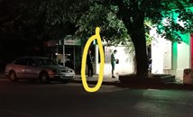 Мъж отиде до аптеката с автомобила си по пешеходната улица "Александровска" в Русе