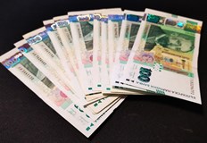 Средната работна заплата в страната прехвърли 1000 лв във всички