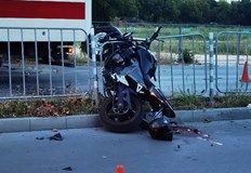 Инцидентът е станал около 20 30 ч мъжът е откаран в болницата25 годишен