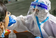 Властите в Ухан наложиха краткосрочен пълен локдаунЗаради 4 положителни проби