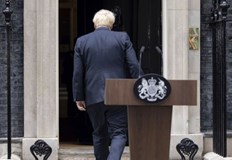 Джонсън остава министър председател до есента когато ще бъде избран нов