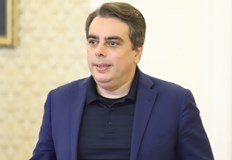 Руската страна твърди че парите са за заплати на служителиЗапорираха