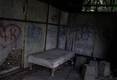 Печелят медали без ток вода и WC на базата