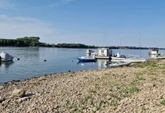 Понижаването на нивото на реката ще продължи и в следващите