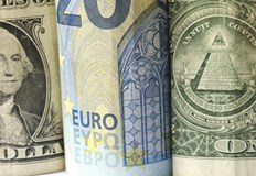 Инвеститорите се отдръпват от рисковите активи и предпочитат долараДоларът смятан