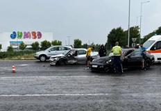 Там постоянно стават катастрофи но сега ситуацията е много тежка