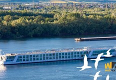 Корабът на Web Читалище акостира на българска земя през пристанището