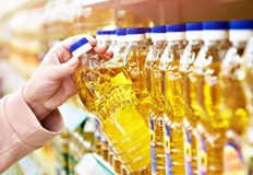 Средната цена на олиото падна под 5 лева за първи