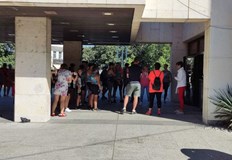 Ще се търси компромисно решение децата да бъдат допуснати до