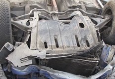 Ауди преминало през таваните на гаражи и е паднало пред блок