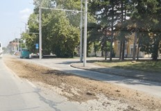 Разсипан товар по булевард Тутракан От неизвестен камион е изсипана пръст по