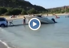 Поредно безобразие на плаж Болата Това показва видео изпратено от зрители на На