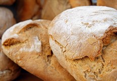 Голяма част от търговските вериги и малките квартални магазини са в