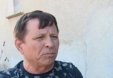 Двама младежи на 13 г и на 18 г