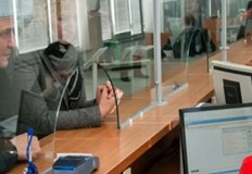 Доклад показва че административните структури неправилно управляват разходите за заплатиДокладът