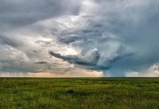 След слънчевата неделна сутрин в следобедните часове и днес ще