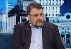 Само мнозинство без компромисни участници в него може да се