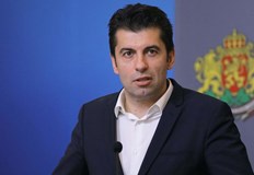 Чиновниците в Министерския съвет са поканени на прощално парти от 17