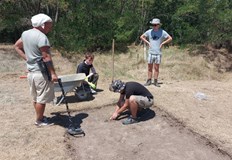 Британски студенти се обучават на археология в обекти на Русенския