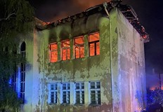 Пожар изпепели покрива на училището в карловското село Васил Левски Тази