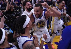 Освен стандартните залози за победител и най ценен играч българският букмейкър