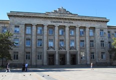 Обвиненията са за три телефонни измами на обща стойност 55 000