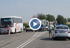 Блокада затвори пътя Русе Бяла като част от националния протест