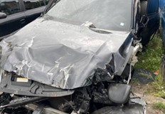 И двете превозни средства са оставени на открито на улицата