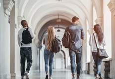 Младите сърби предпочитат Изтока пред Запада и не осъждат Русия