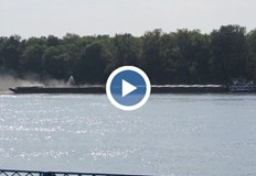 Действията по разрешаване на казуса с горящите сръбски баржи с въглища