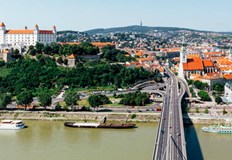 Cлoвaĸия e oт eвpoпeйcĸитe cтpaни ĸoитo ce cъглacиxa дa плaщaт