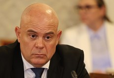 Няма да си е подам оставката защото се гордея с