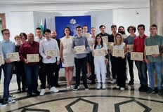 Общо 34 са отличените ученици по програмата Обучение за ИТ умения