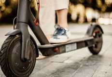 32 годишен мъж управлява електрическа тротинетка след употреба на наркотициПътни полицаи