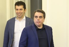 Смяната на Кирил Петков с Асен Василев по скоро препотвърждава досегашната линия на ПП и