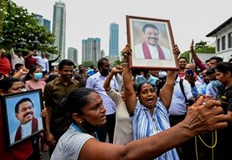 73 годишният държавен глава иска да замине за ДубайИзпадналият в немилост президент