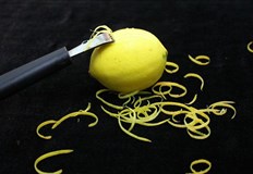 Най добрият начин да извлечете максимума от лимоните и тяхната кора