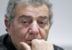 Четенето на книги освен всичко друго е здравословноПет неиздавани пиеси