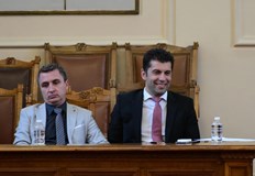 В парламента основната темата е енергийната кризаПремиерът в оставка Кирил