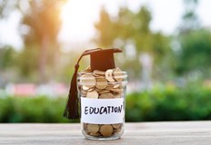 Държавата ще гарантира кредити на студенти и докторанти с до