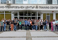 Стажантите в по голямата си част предпочитат да работят два месеца