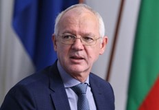 За младите които не знаятОт доста време по екраните се