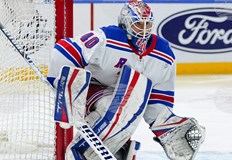 Александър Георгиев преминава в шампиона в Националната хокейна лига на