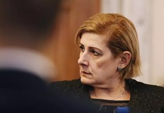 Отцепилата се от партия Възраждане Елена Гунчева показа на хората