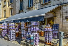 Ограничават и светещите реклами нощемФренският министър на енергийната трансформация г жа