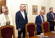 Президентът Румен Радев провежда днес консултации с представители на парламентарните