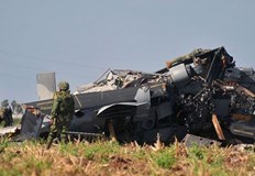 Четиринадесет души са загинали при катастрофа на военен хеликоптер в