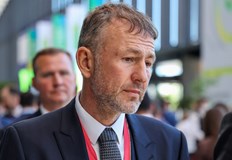 Андрей Мелниченко и съпругата му Александра са сред тези които