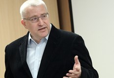 Избирателите трябва добре да си направят сметка като гласуват