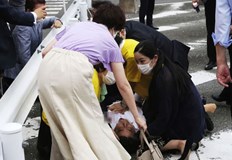 Абе е в болница но не дава признаци на животБившият